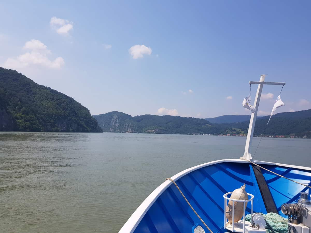 danube serbia boat cruise