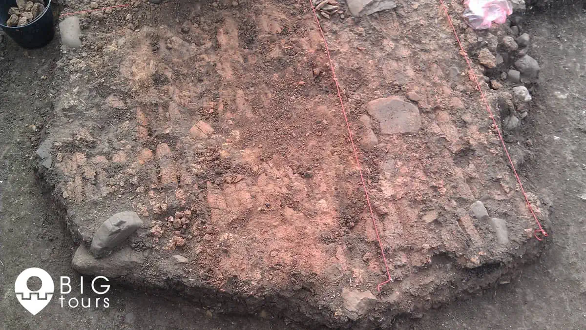 archaeological excavation vinca bigtours